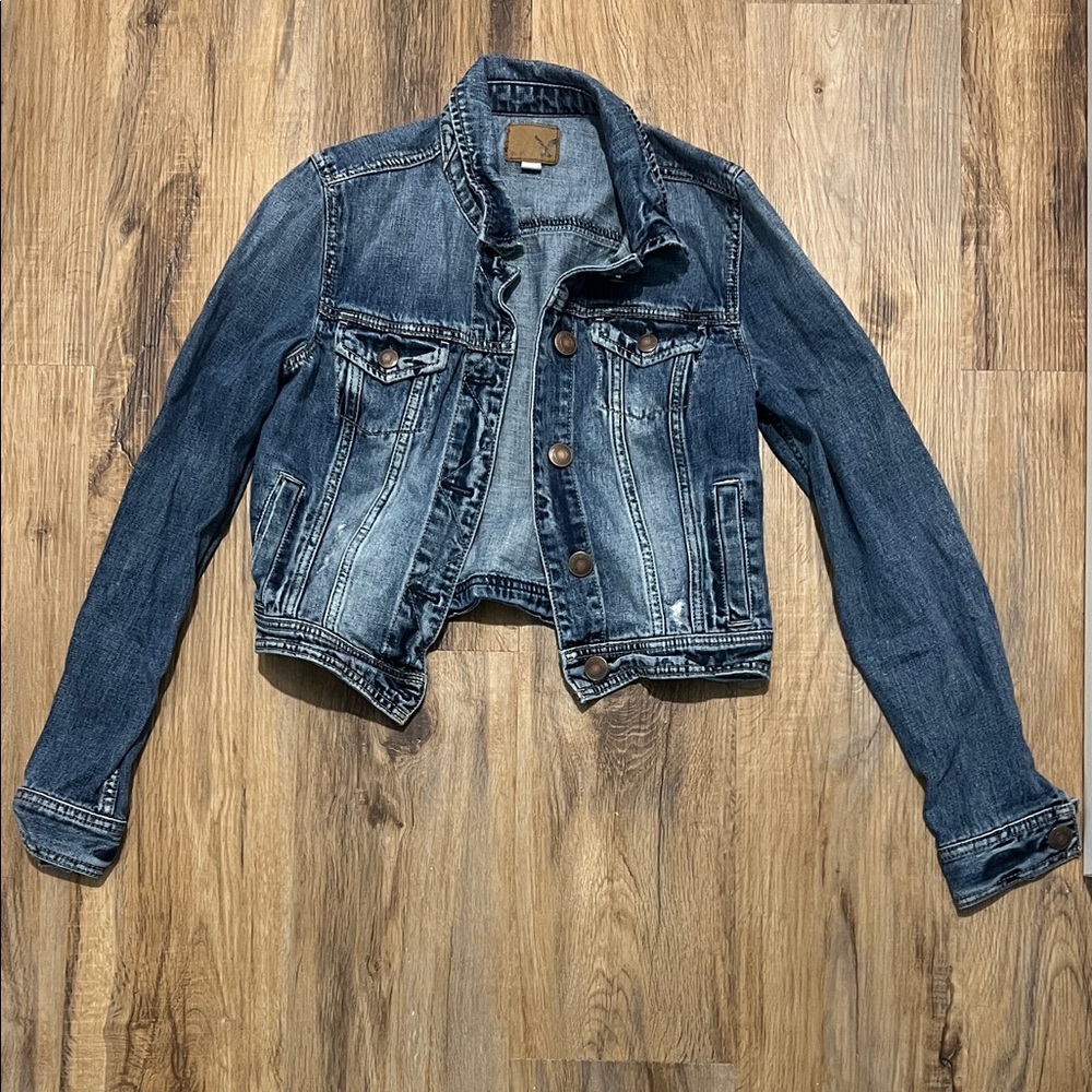 American Eagle Outfitters Blue Cropped Denim Jacket
